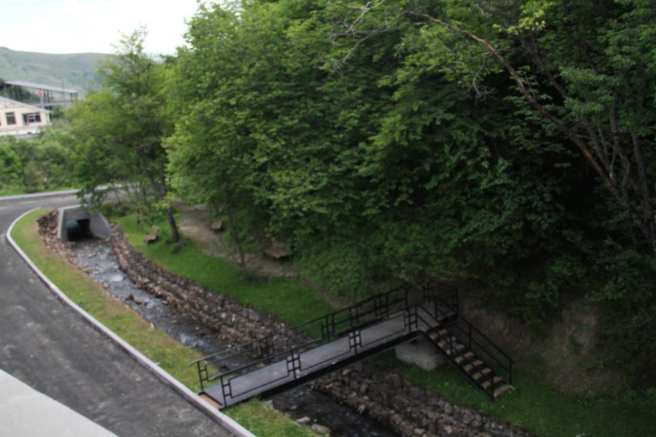 Tsaghkahovit Hotel Tsaghkadzor Esterno foto