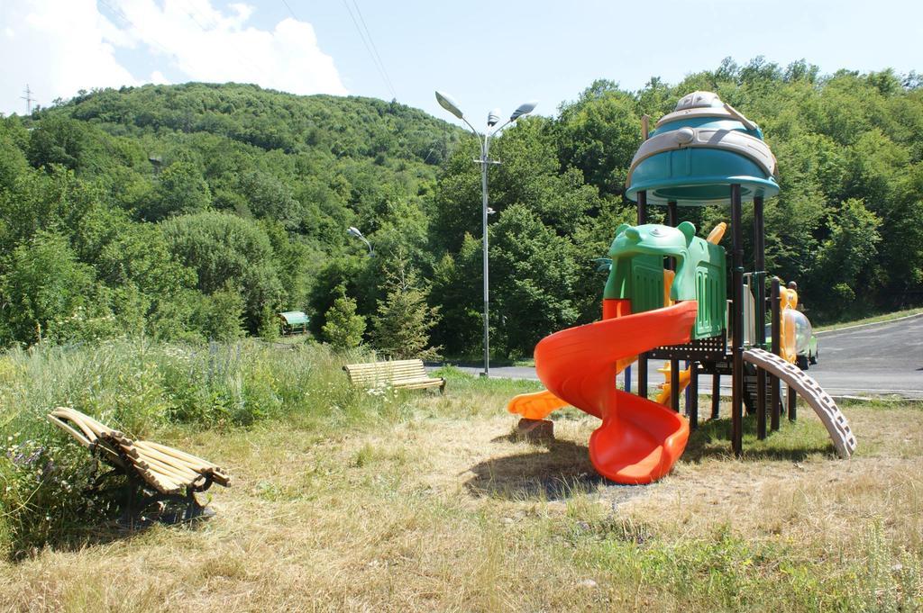 Tsaghkahovit Hotel Tsaghkadzor Esterno foto